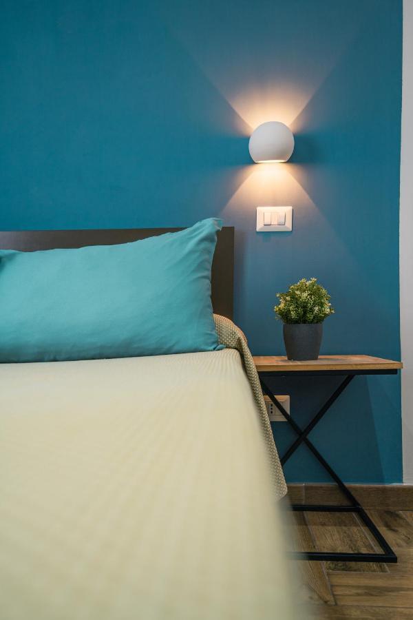 Hub Ferroviario - 12 Posti Letto Per Il Tuo Gruppo A Napoli Con Wifi E Netflix Bed and Breakfast Eksteriør billede