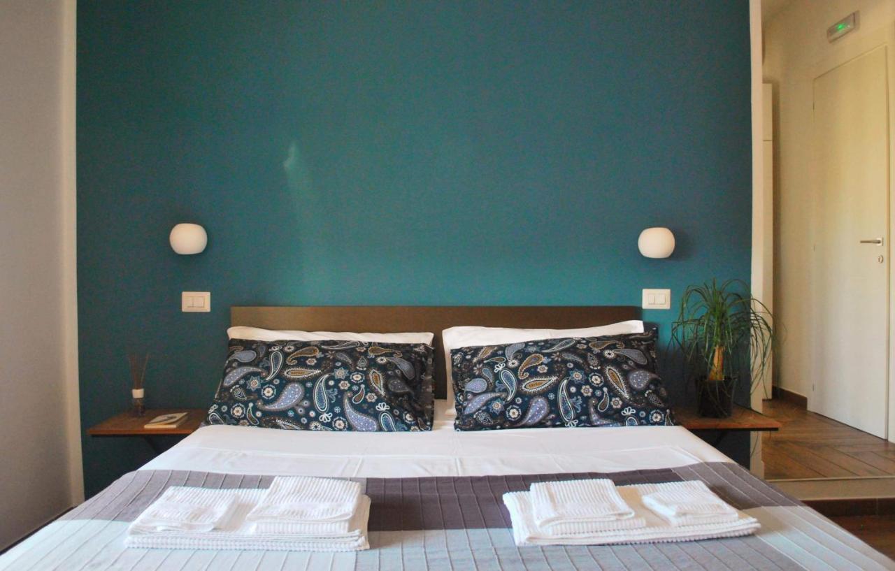 Hub Ferroviario - 12 Posti Letto Per Il Tuo Gruppo A Napoli Con Wifi E Netflix Bed and Breakfast Eksteriør billede