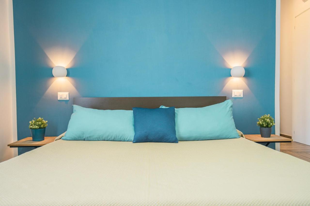 Hub Ferroviario - 12 Posti Letto Per Il Tuo Gruppo A Napoli Con Wifi E Netflix Bed and Breakfast Eksteriør billede