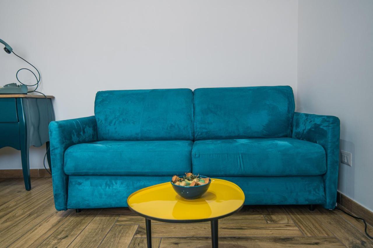 Hub Ferroviario - 12 Posti Letto Per Il Tuo Gruppo A Napoli Con Wifi E Netflix Bed and Breakfast Eksteriør billede