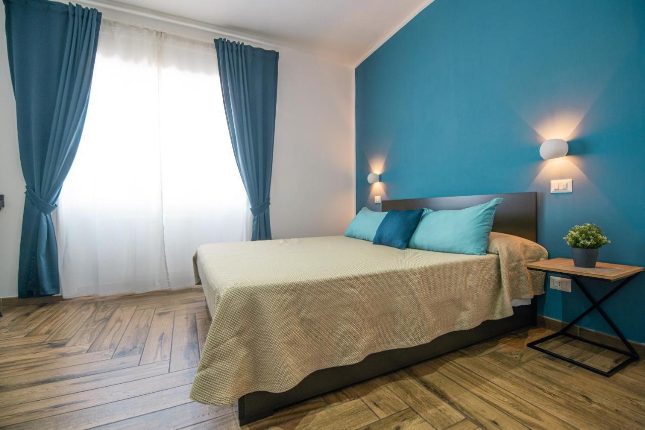 Hub Ferroviario - 12 Posti Letto Per Il Tuo Gruppo A Napoli Con Wifi E Netflix Bed and Breakfast Eksteriør billede