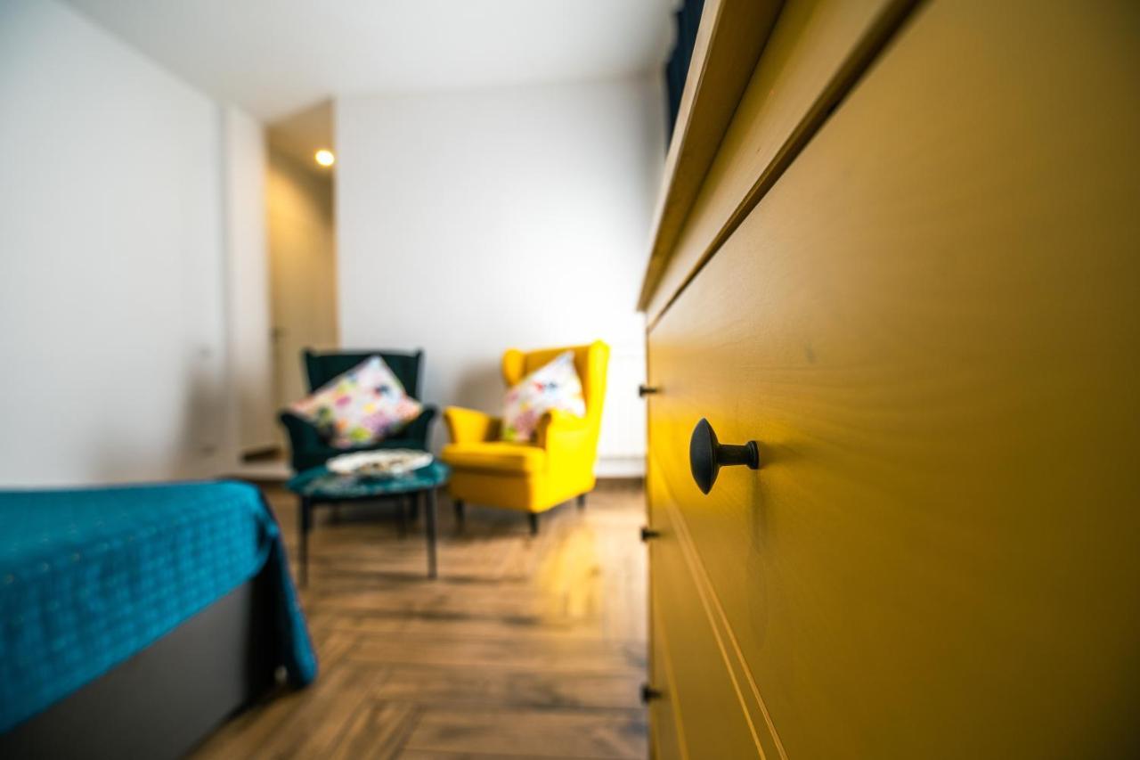 Hub Ferroviario - 12 Posti Letto Per Il Tuo Gruppo A Napoli Con Wifi E Netflix Bed and Breakfast Eksteriør billede